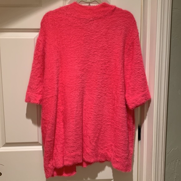 Hot pink fuzzy short sleeve sweater. Women’s plus size 4X by Cara Santana APT 9 - Picture 2 of 7